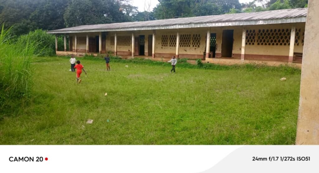 Front View of Government Primary School, Babubock